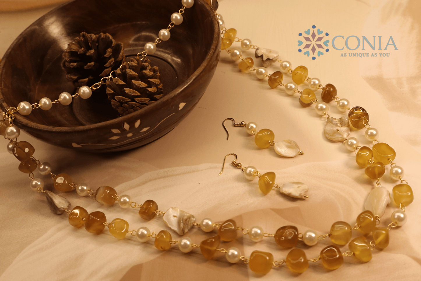 Golden Pearl Elegance Necklace
