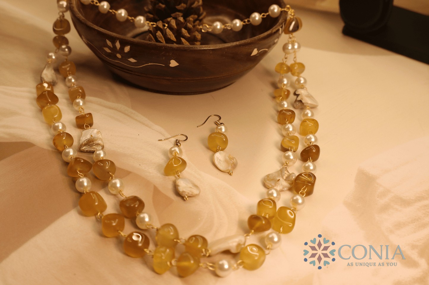 Golden Pearl Elegance Necklace