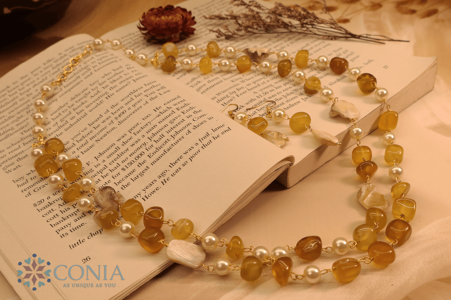 Golden Pearl Elegance Necklace