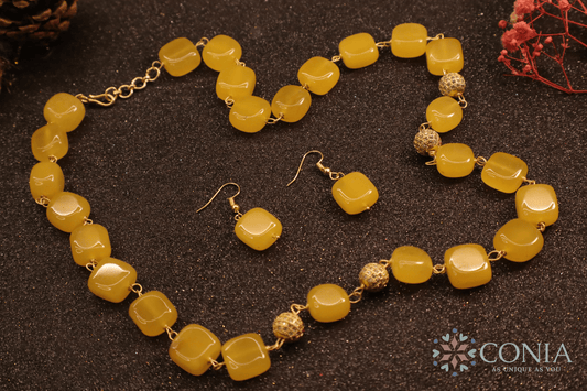 Midnight Elegance Yellow Stone Necklace